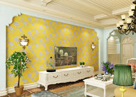 Papel pintado no tejido amarillo moderno del color lavable para la sala de estar, tamaño modificado para requisitos particulares