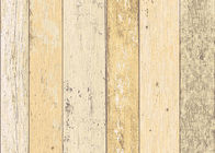 Papel pintado grabado en relieve madera colorida del vinilo con el tratamiento de la superficie de espuma, tipo de la raya vertical