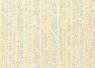 Papel pintado rayado de la piedra arenisca de la partícula del dormitorio desprendible moderno de oro y gris del papel pintado